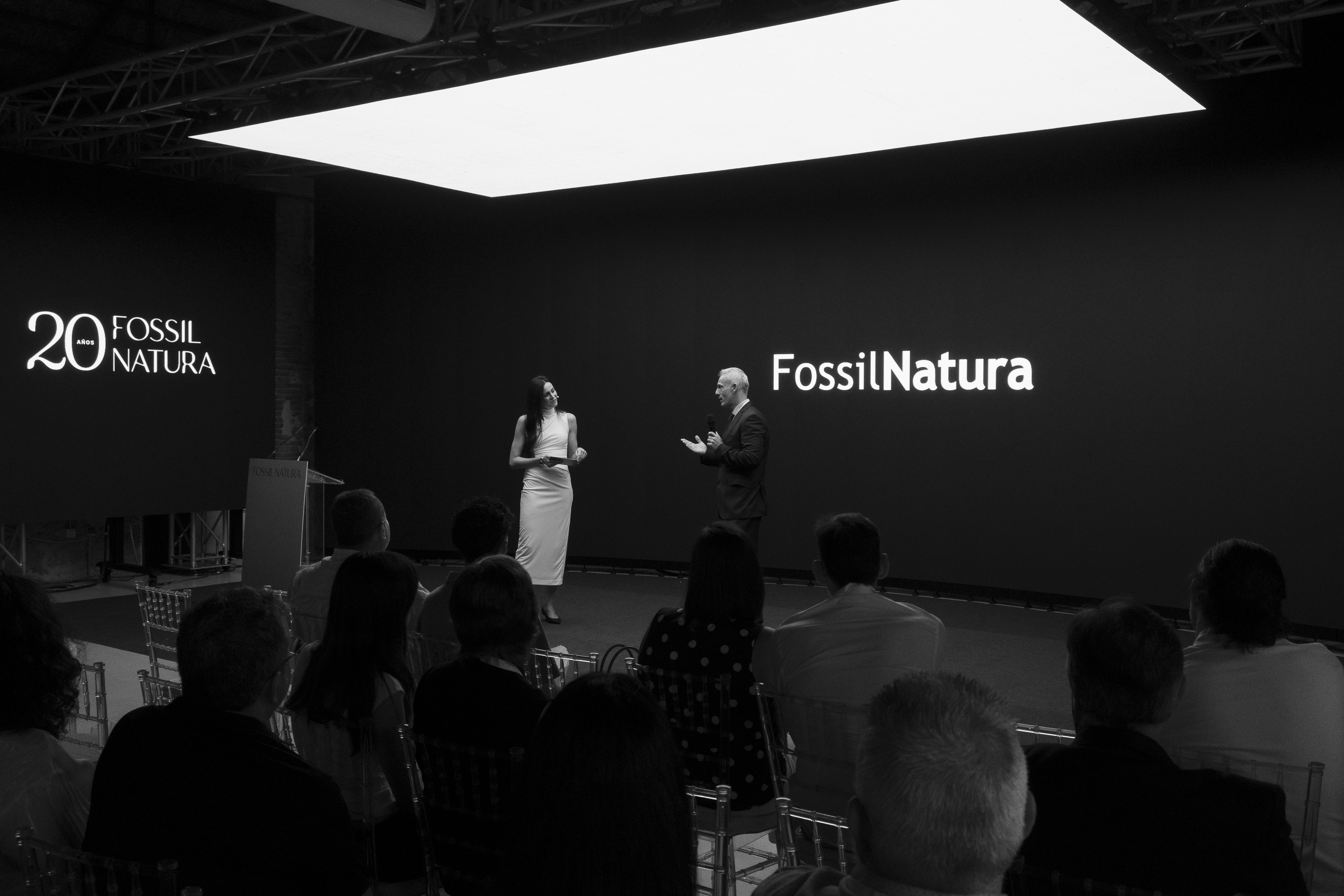 Fossil Natura celebra 20 años de trayectoria y presenta su nueva identidad de marca